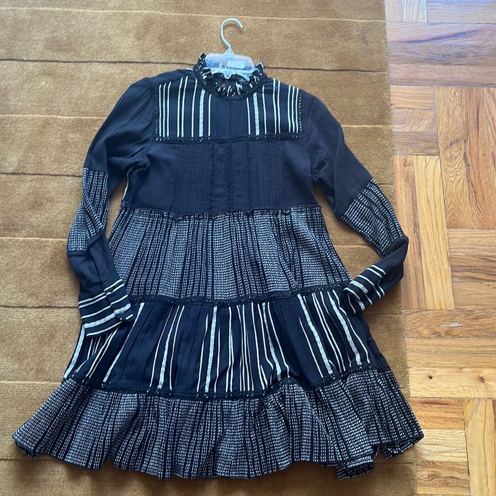 Zara, black and white swing dress, xs